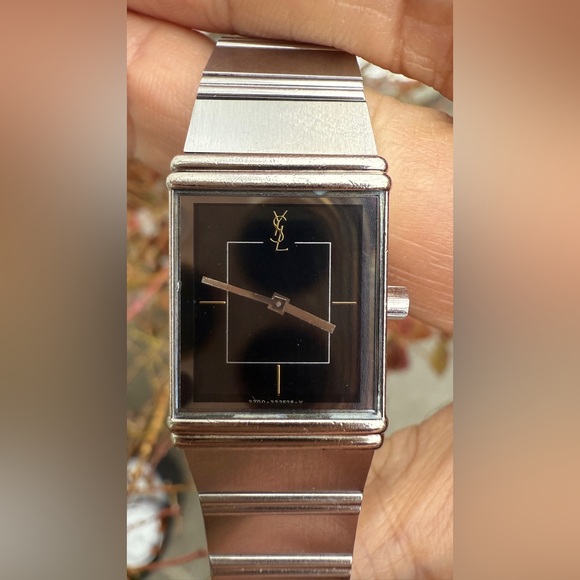 Yves Saint Laurent Accessories - Vintage Yves Saint Laurent (YSL) Quartz Watch
Reference Number: 2200-221362